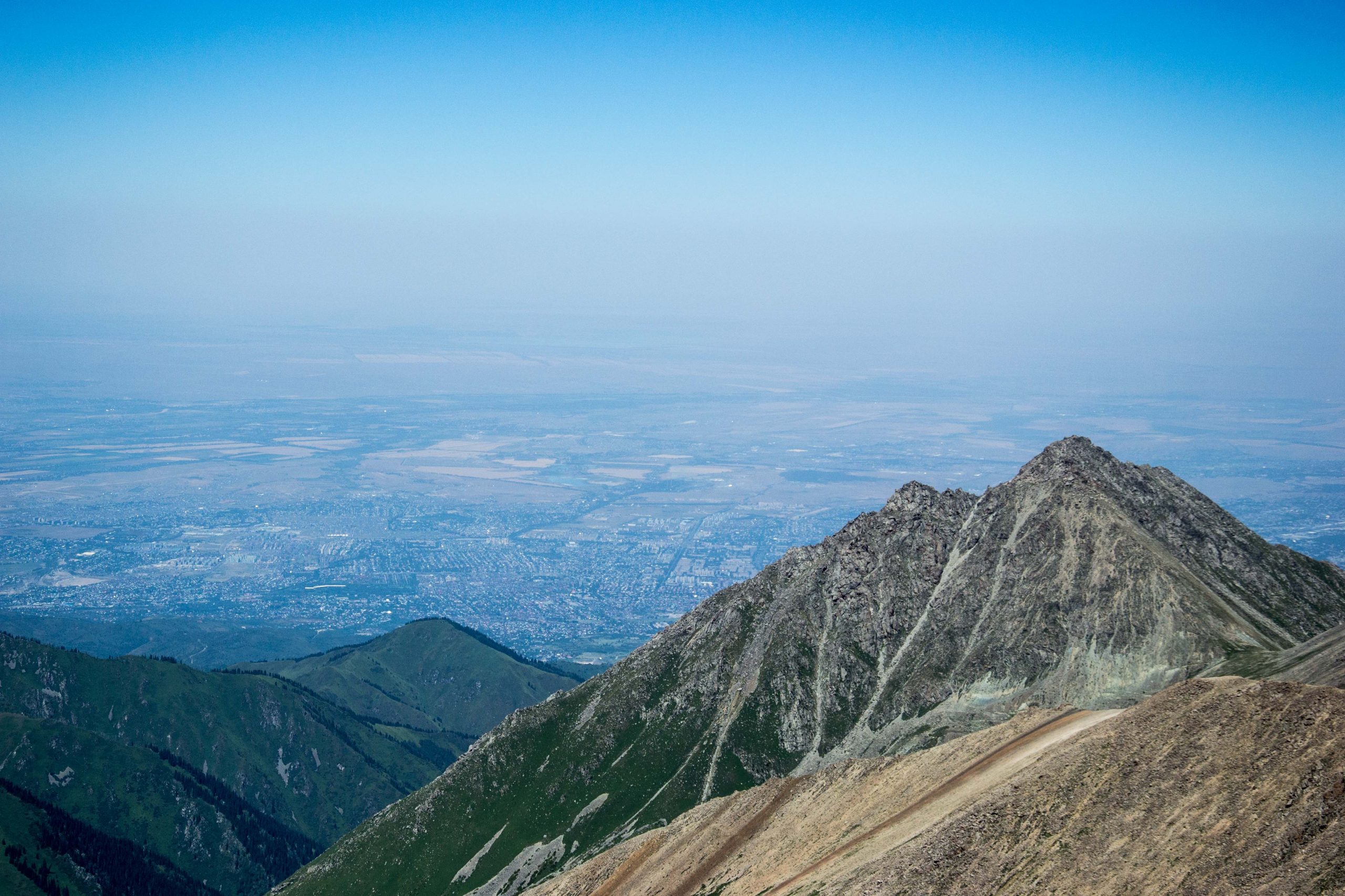 Пик Карнизный, 4075м